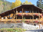 Nous partons en randonne, dernire vue du chalet 